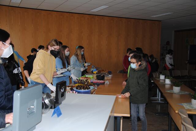 Kuchenverkauf der Georg-Keimel-Mittelschule Elsenfeld | Foto: Andrea Kaller-Fichtmüller