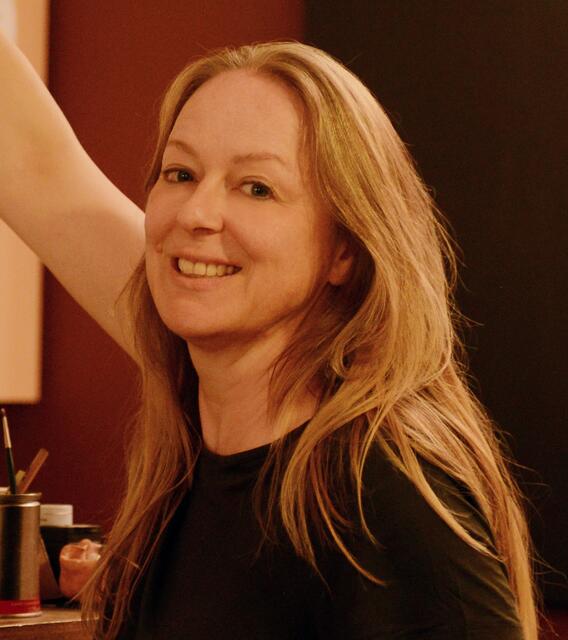 Aufatmen und Freude über neue kreative Kurse:
„Ich freue mich auf viele neue Begegnungen und lachende Gesichter in der Zeichenwerkstatt!“

Sandra Wörner, Eichelsbach - Künstlerin und Kunstnetz-Kursleiterin.