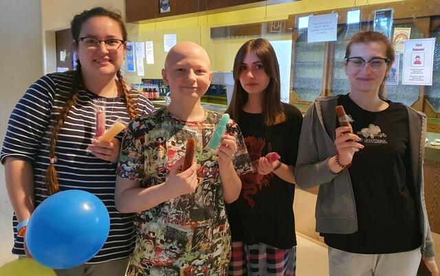 Eis und Luftballons für die Kinder | Foto: Christiane Romstöck