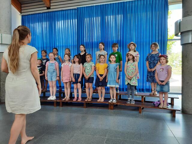 Kinderchor "Die kleinen Noten" des Vereinigten Sängerbundes Liederkranz Bürgstadt