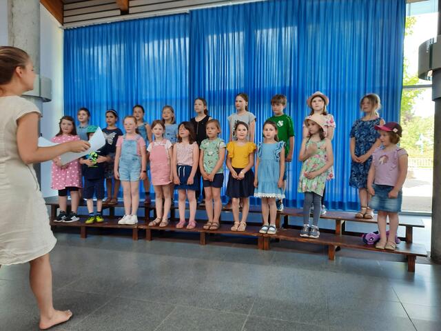 Kinderchor "Die kleinen Noten" des Vereinigten Sängerbundes Liederkranz Bürgstadt