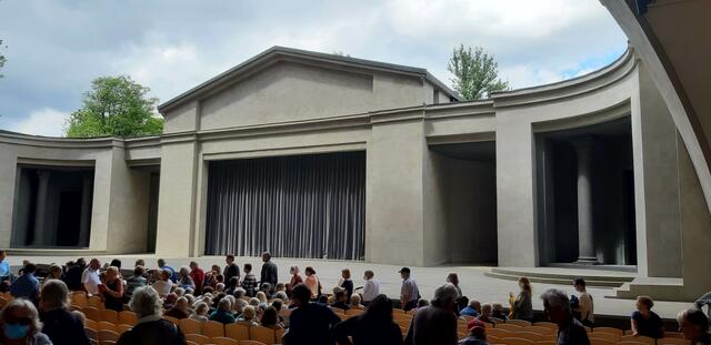 Das Spielhaus füllt sich | Foto: Wolfgang Giegerich