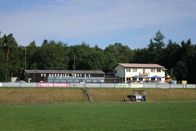 75 Jahre gibt es nun schon den FC Heppdiel.
Grund genug, zu feiern  - in vielfacher Hinsicht!