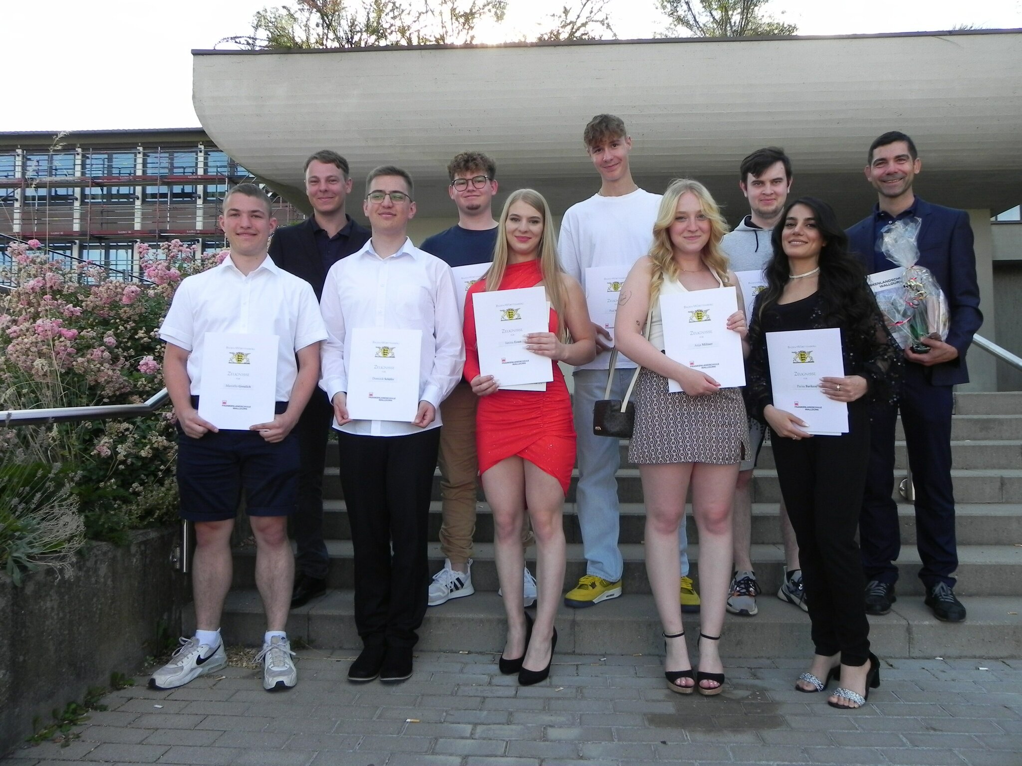 Abschlussfeier-BK-2-und-BKWI-Frankenlandschule-Walld-rn