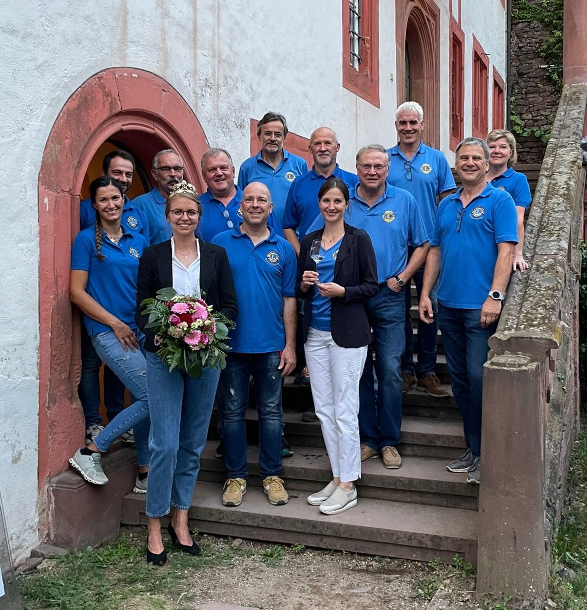 Ein Wochenende der großen Hilfsbereitschaft Wein im Schloss die