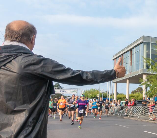 Daumen hoch für den Lauftag 2022! | Foto: Winfried Zang