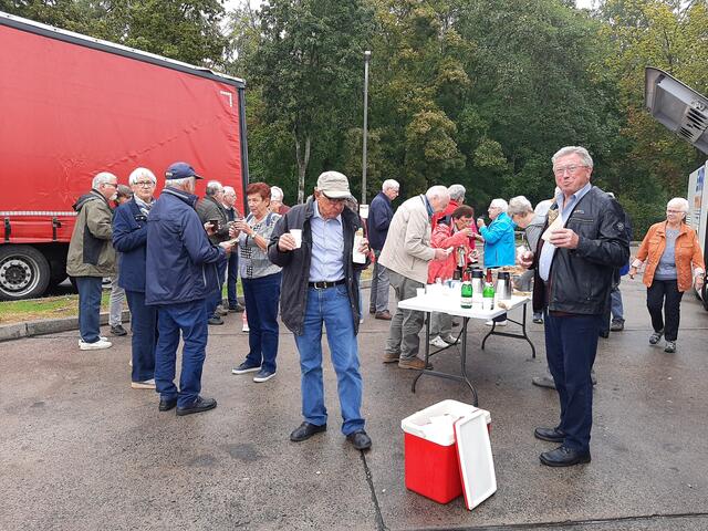 Sektfrühstück am Rastplatz | Foto: Friedrich Frank