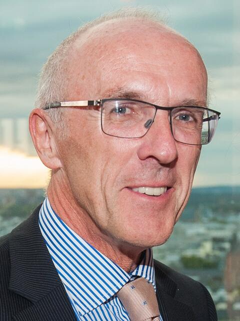 Prof. Dr. med. Reinhard Klingel; Facharzt für Innere Medizin und Nephrologie; Lipidologe DGFF; apl.-Prof. für Innere Medizin an der Universitätsmedizin Mainz sowie Geschäftsführer und medizinisch-wissenschaftlicher Leiter des Apherese Forschungsinstituts Köln | Foto: Sprechzeit / privat