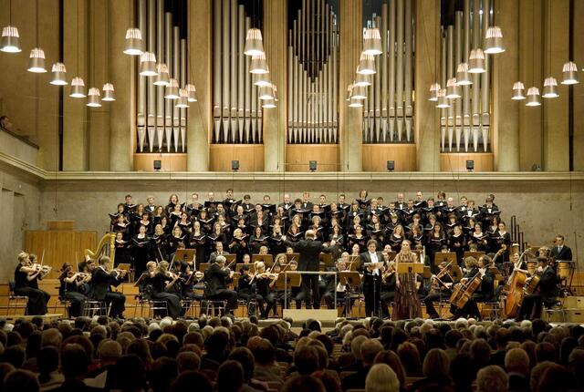 Der Süddeutsche Kammerchor ist auch in diesem Jahr wieder beim Chor- und Orchesterkonzert in der Stadtpfarrkirche in Miltenberg zu hören.  | Foto: Klaus Fleckenstein