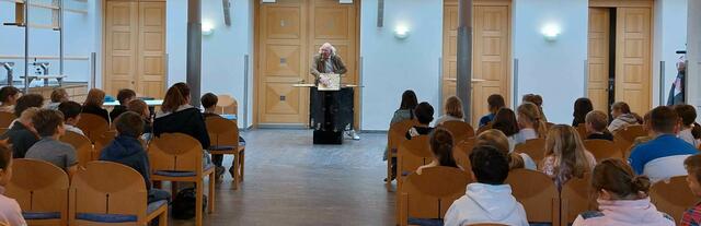 Das große Buch mit leeren Seiten | Foto: Evang. Bücherei Kleinheubach