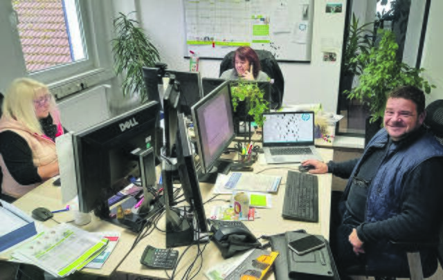 Ulrike Stapf, Bianka Westermann und Ralf Bauer vom Team Wochenzeitung