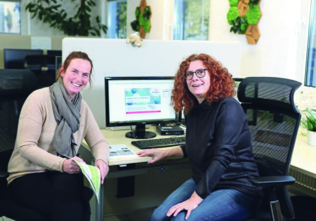 Mediengestalterinnen Heike Roos und Bettina Wörner 