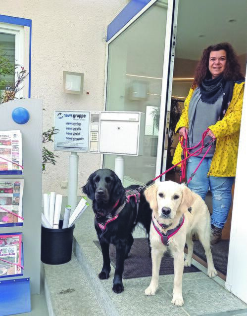 Yuki und Fine gehen mit Frauchen Jessica Freimuth 