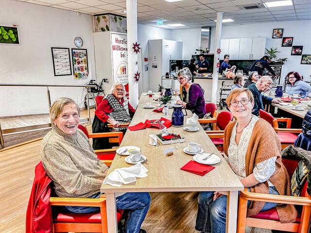 Foto: (c) Ambulanter Pflegedienst Hand in Hand GmbH / Philip Schweikert