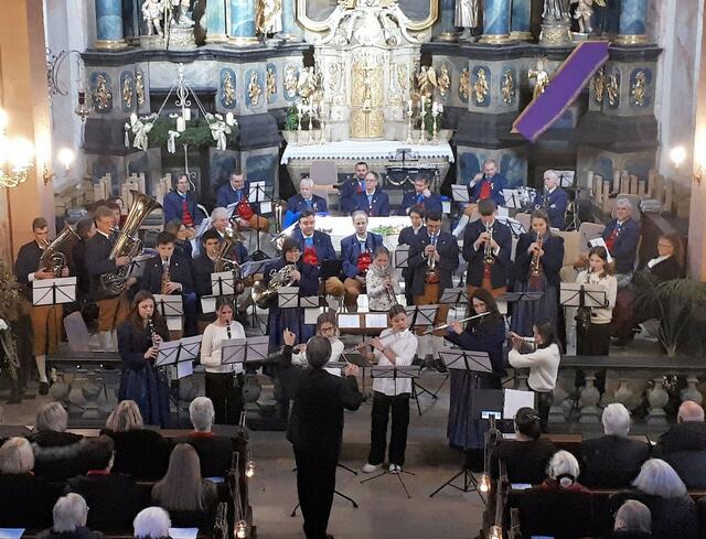 Youngstars des Musikvereins Mönchberg unter Leitung von Marco Langenschwarz | Foto: Anya Langenschwarz