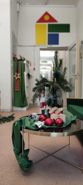 Weihnachtsstimmung im Foyer | Foto: Sandra Woelk