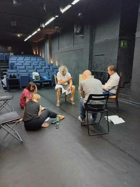 Wer gut sein will, der muss von den Besten lernen: Regiekurs in Madrid beim renommierten Prof. Marcelo Diaz (Uni Zürich) - gemeinsam mit Regie-KollegInnen aus dem deutschsprachigen Raum wurden die einzelnen Regierarbeiten analysiert . | Foto: Theaterverein