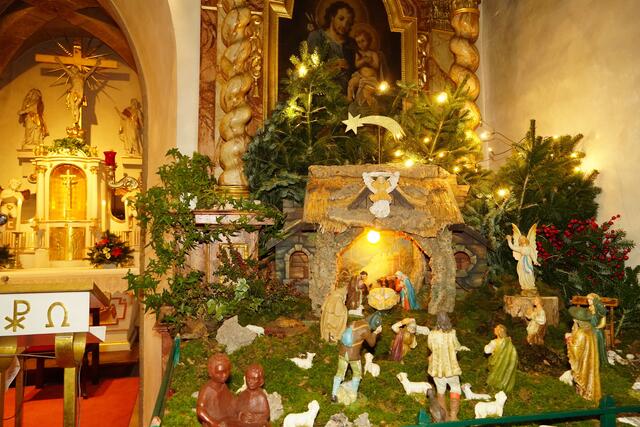 Krippe in der Heppdieler Pfarrkirche. 