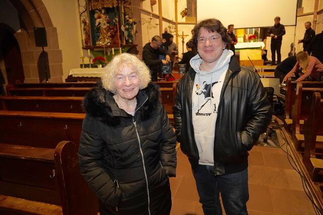 Der EFH gilt als eine eigenständige Gruppierung innerhalb der evangelisch-lutherischen Kirche Bayerns. Seine Entstehung geht auf einen Schülerinnenkreis zurück, den die Lehrerin Heidrun Seiferth 1966 ins Leben rief. Im aktuellen Doppelkonzert fungierte sie als einfühlsame Sprecherin.