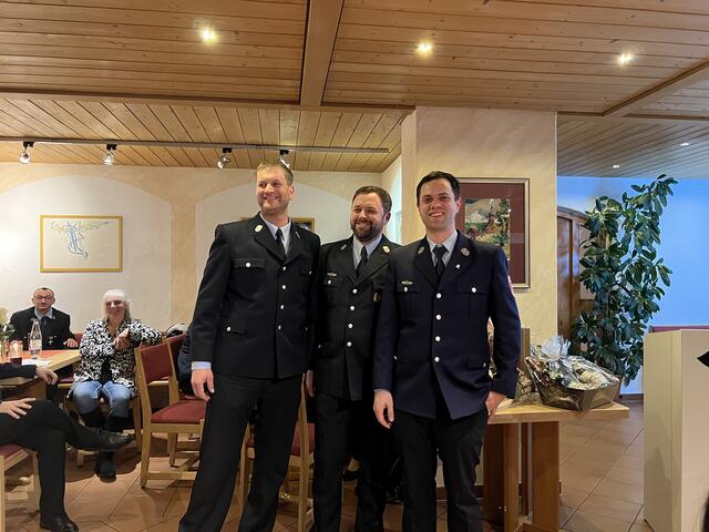 v.l.n.r: Rainer Renz (stellv. Vorsitzender) Florian Becker (1. Kommandant) und Matthias Lüft (1. Vorsitzender)