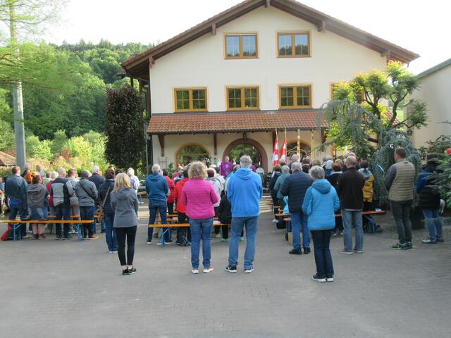 Herrliches Ambiente im Hof der Baumschule Geißler | Foto: Friedrich Frank
