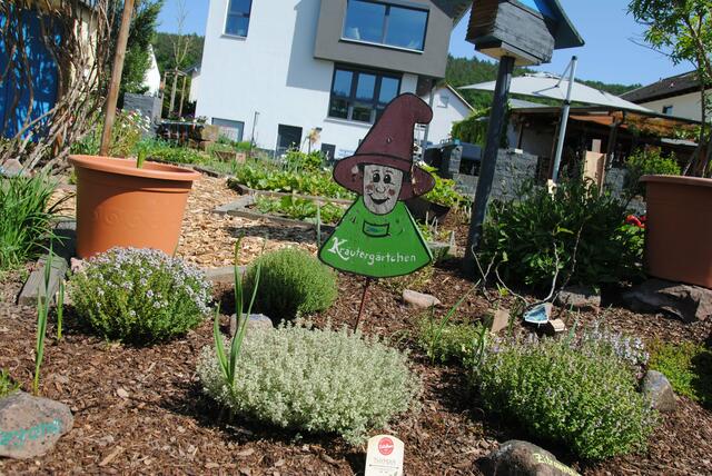 Garten von Christa und Walter Schmitt aus Großheubach  | Foto: Andrea Kaller-Fichtmüller