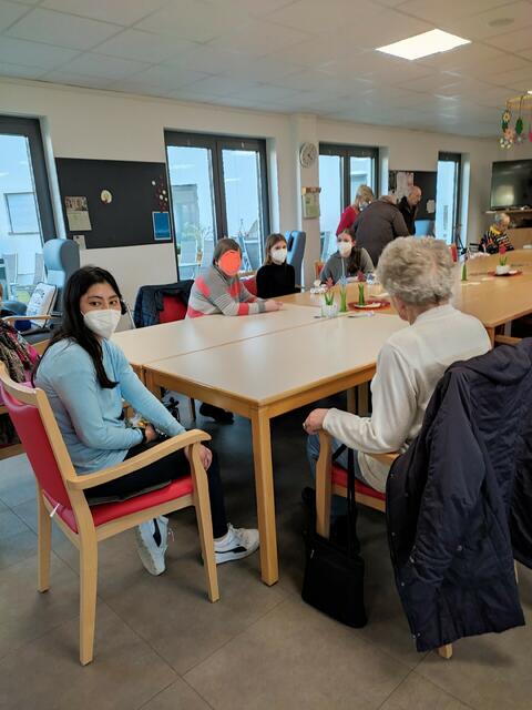 Tagesstätte - Projekt "Begegnung der Generationen" Hermann-Staudinger-Gymnasium Erlenbach | Foto: HSG Erlenbach