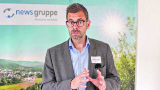 Landrat Jens Marco Scherf steht hinter den Betrieben: „Es ist eine Kernbotschaft, dass es die kleinen Handwerksbetriebe sind, in denen Inhaber Verantwortung leben.“