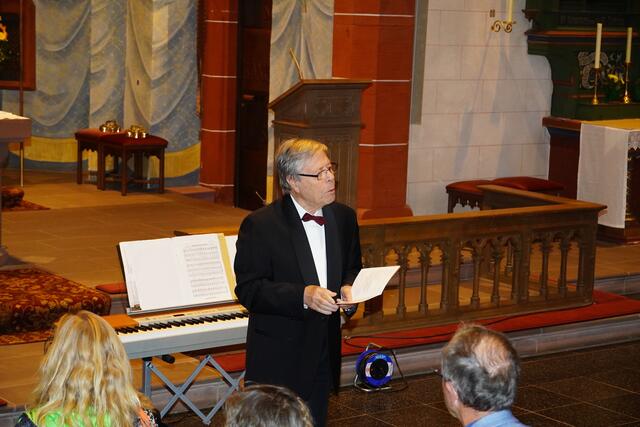 CMD Paul O.Krick vom Bexbacher Schubert-Chor. 