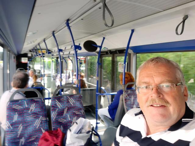 Busfahren ist ok. Ich nutze fairtiq.  | Foto: Wolfgang Giegerich