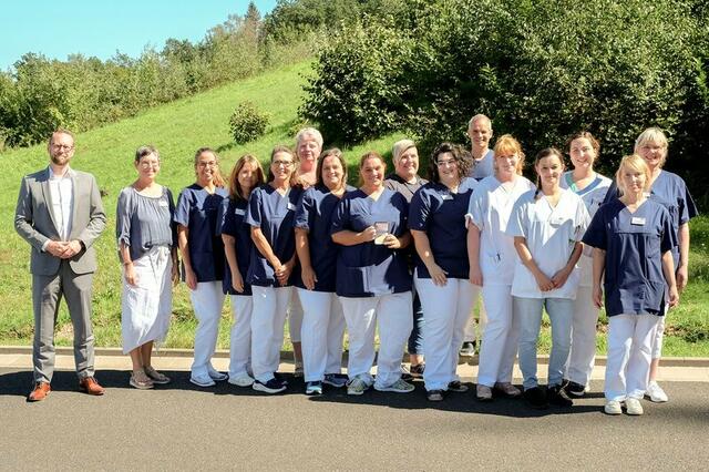 Mit der Barbara-Stamm-Medaille erfährt die wichtige Pionierarbeit, die das Team von „Meine Station“ jeden Tag leistet, eine große Wertschätzung und Würdigung.  | Foto: Klinikum Aschaffenburg-Alzenau