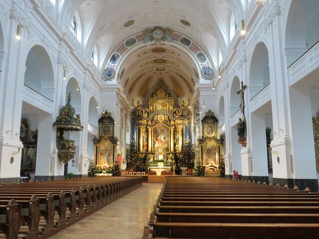 St. Anna-Basilika mit 6.000 Plätzen in Altötting | Foto: Nina Reuling