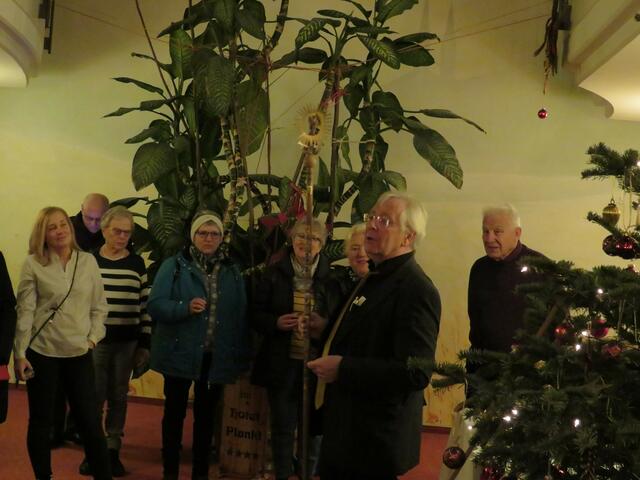 "Liebe Gäste..." - der (fast schon legendäre) "Herbergsvater" Gerhard Plankl | Foto: Nina Reuling