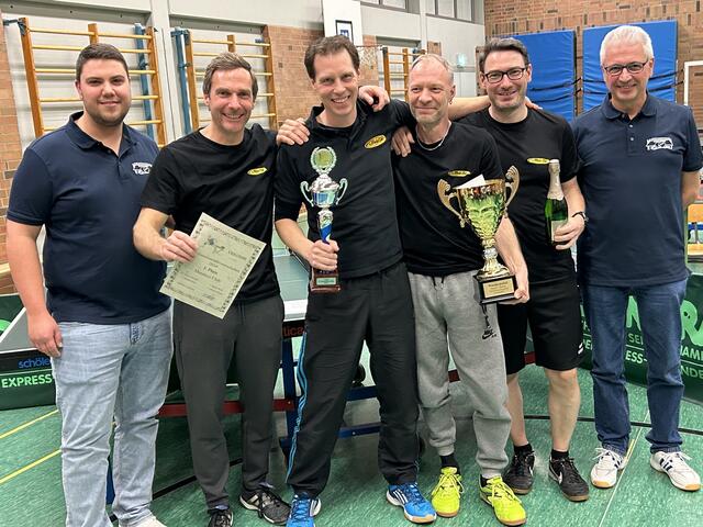 Siegermannschaft Herren: Monday‘s Club  | Foto: Marcel Neuberger