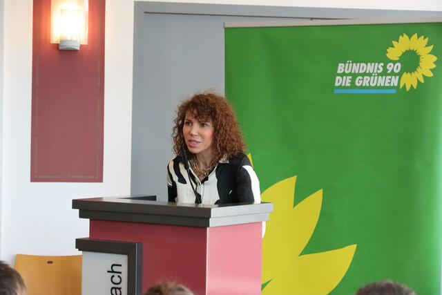 Begrüßung durch die Sprecherin der Kreisgrünen Lucia Wenderoth | Foto: Werner Billmaier