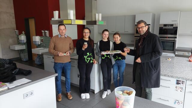 TGRS Amorbach - hier mit Landrat Jens Marco Scherf (rechts) und Lukas Hartmann (links) vom Jugendhaus St. Kilian Miltenberg | Foto: Roland Lutz