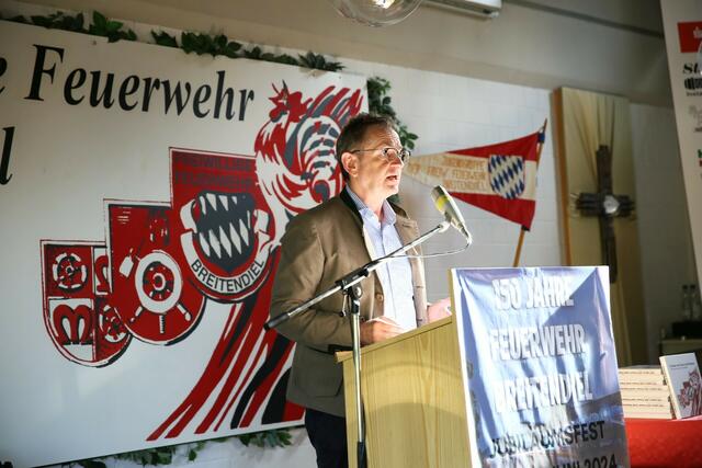 Anerkennung und Lob für die Breitendieler Wehr sprach Miltenbergs Bürgermeister Bernd Kahlert.