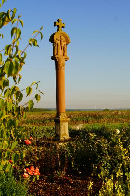 Altehrwürdiger Bildstock zwischen Richelbach und Neunkirchen. im Odenwald.