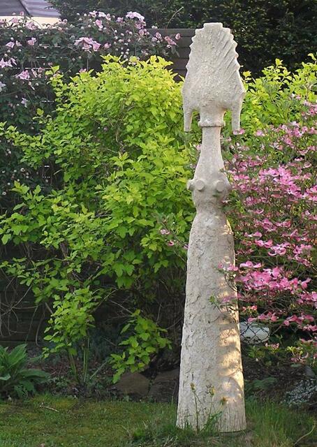 Der Garten von Edeltraud Klement in Niedernberg ist eine Symbiose von Kunst und Natur. | Foto: privat