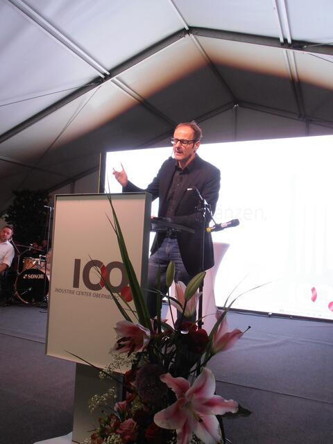 Diplom-Physiker und Kabarettist Vince Ebert  aus Amorbach arbeitete in seiner Studienzeit im ICO. 