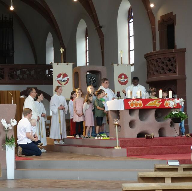 Foto: Urheber: Pfarrei St. Peter und Paul, Erlenbach