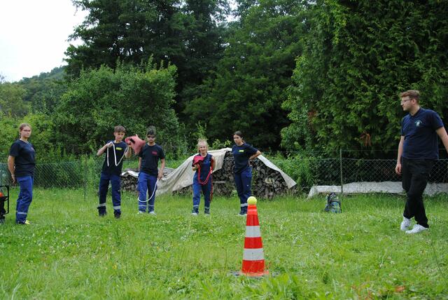 Jugendfeuerwehr Neunkirchen-Richelbach  | Foto: Andrea Kaller-Fichtmüller