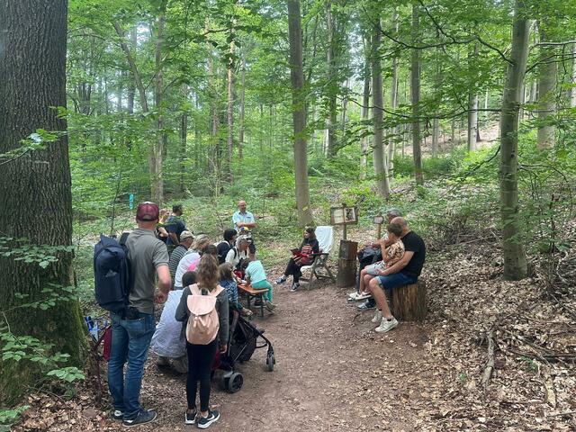 Groß und Klein lassen sich gerne in Aschenputtels Märchenwelt entführen ...  | Foto: W.i.M. eV/privat