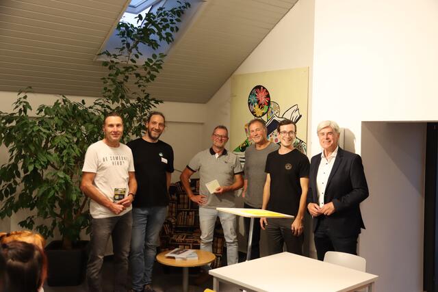 Die Sieger der diesjährigen Stadtradel-Aktion. Walter Reis schaffte in drei Wochen mehr als 1500 km - ohne Motor! | Foto: Werner Billmaier