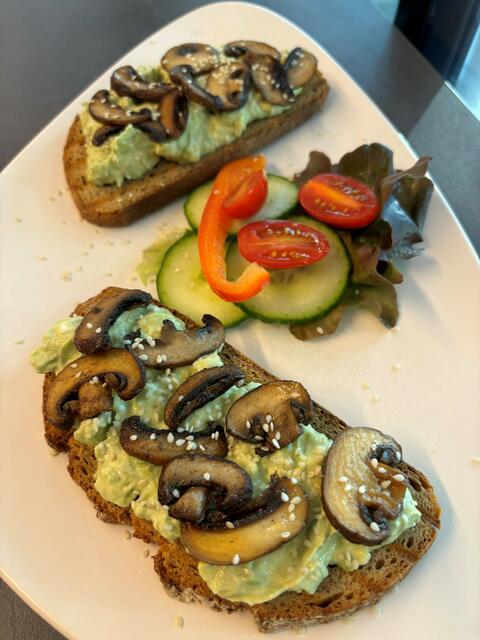 Unser Avocado Champignons Brot | Foto: sorogelato in Kleinheubach