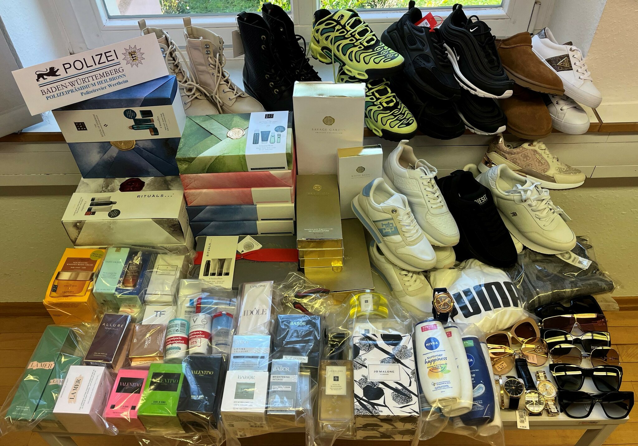 Polizeibericht Wertheim Diebstahl im Outlet Center Wertheim