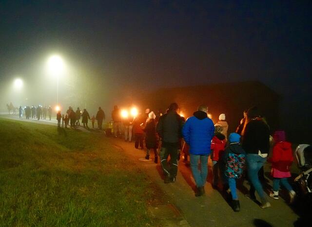 Martinsumzug in Miltenberg-Schippach am vergangenen Sonntagabend.  Foto Roland Schönmüller