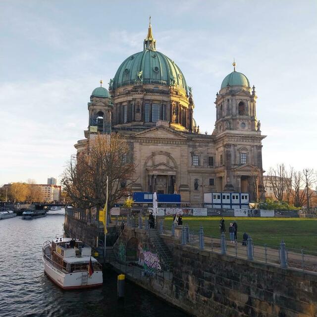 Der Berliner Dom an einem wunderschönen, sonnigen Novembertag: Berlin ist immer eine Reise wert! | Foto: Theaterverein Obernburg