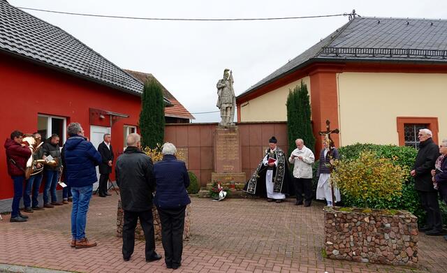 Volkstrauertag in Heppdiel.