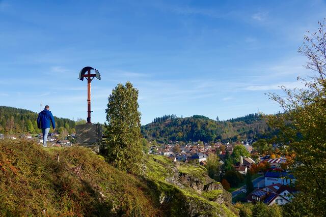 Der Buß- und Bettag bedeutet in der Gegenwart eher ein Innehalten und Nachdenken über sich selbst, über eigene Werte und Ideale, über menschliches Verhalten im Umgang mit anderen Lebewesen, über die Beziehung zu Gott und zum Glauben. Buße ist ein Motiv, das in allen Religionen vorkommt. Foto Roland Schönmüller